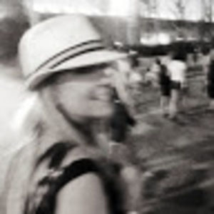 Meet your Posher, Jillian